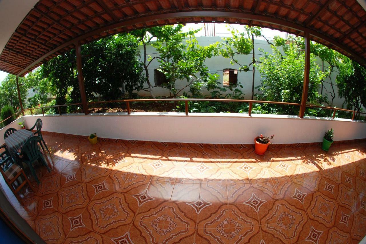 Ferienwohnung Vila Ronaldo Ksamil Exterior foto