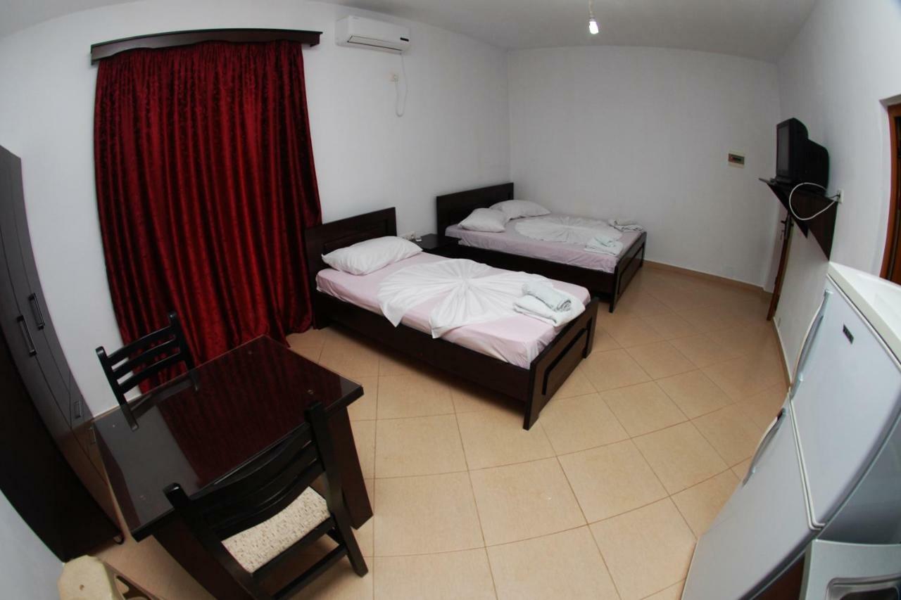 Ferienwohnung Vila Ronaldo Ksamil Exterior foto