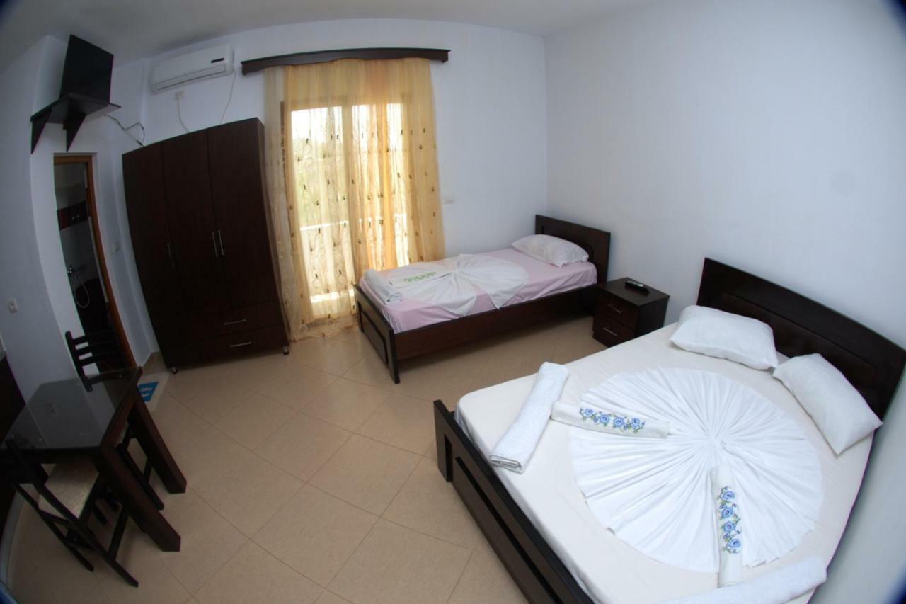Ferienwohnung Vila Ronaldo Ksamil Exterior foto